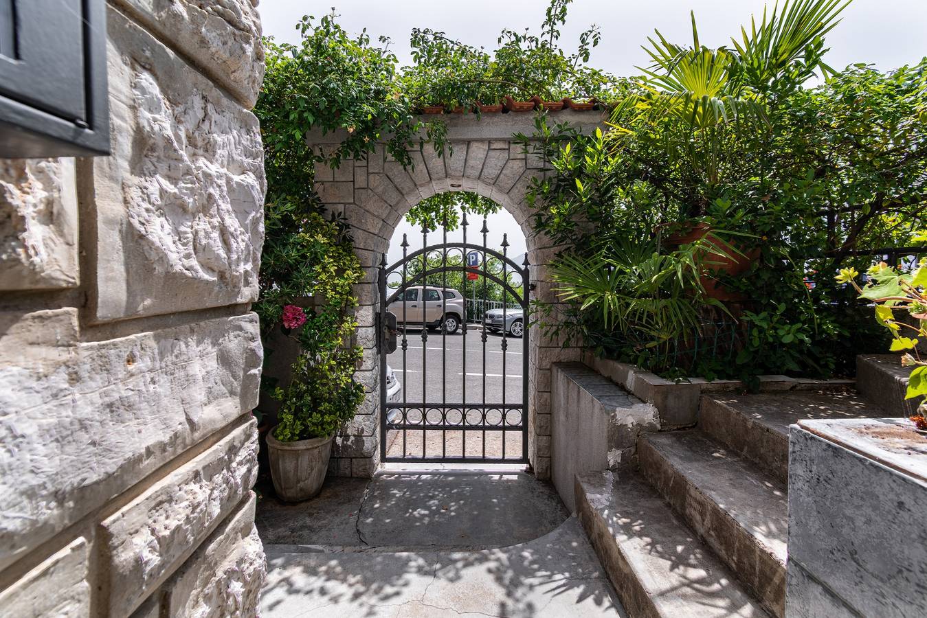 Ganze Wohnung, 2-Zimmer-Ferienwohnung mit Terrasse Rijeka -a in Plaža Villa Nora, Rijeka