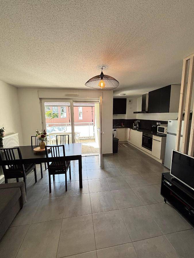 Appartement entier, Grand 2 pièces Eurométropole de Strasbourg proche Europa Park avec terrasse in Plobsheim, Région de Strasbourg