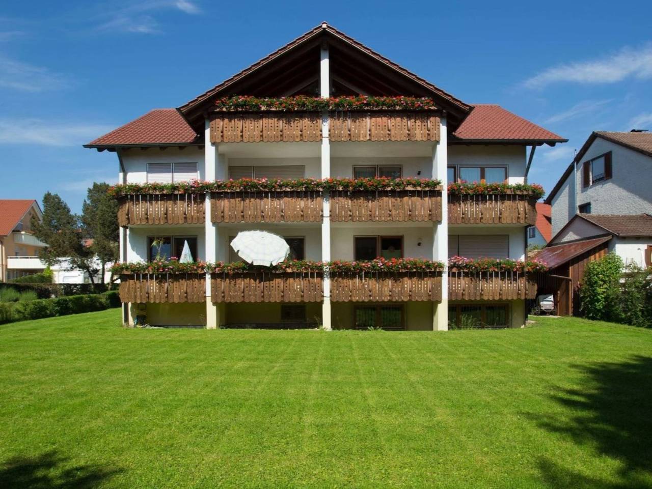 Ganze Wohnung, Ferienwohnungen Rosenstraße - Ferienwohnung Rosenstraße 9, min. 85qm, 2 Schlafzimmer max. 6 Personen in Langenargen, Region Bodensee-Oberschwaben