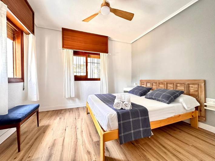 Chalet para 10 personas, con Terraza y Jardín además de Piscina y Vistas en Parc Natural de l'Albufera de València - 4
