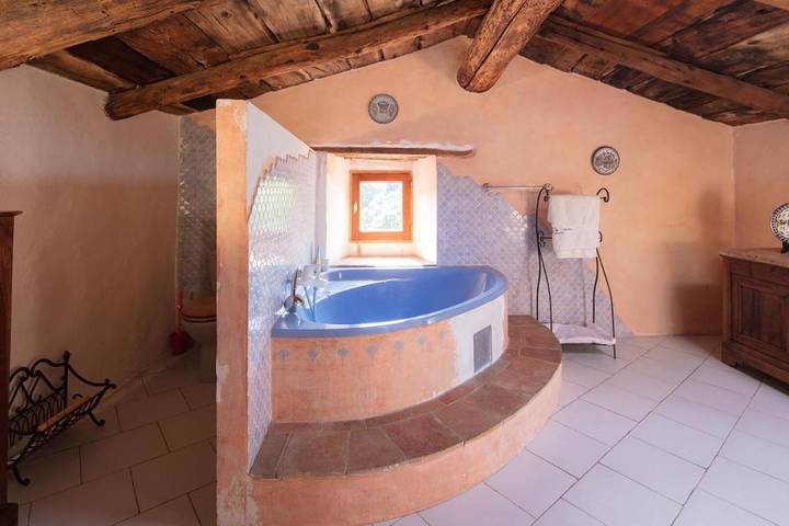 Location de vacances pour 43 personnes, animaux acceptés à Lasalle - 2