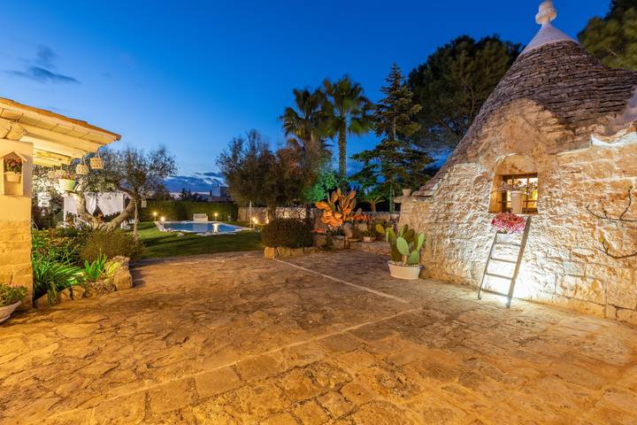 Trullo für 6 Personen, mit Garten, mit Haustier in Süditalien