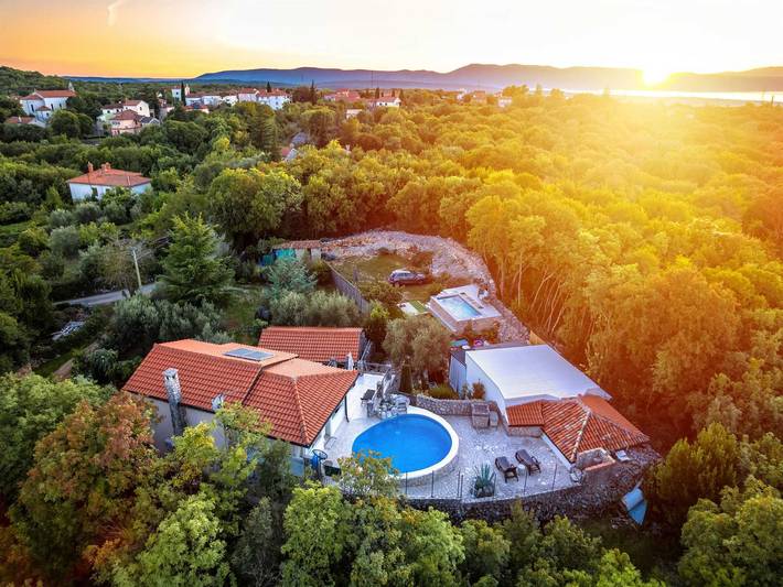 Villa Nana – Charming Stone Villa with Private Pool in Dobrinj, Krk