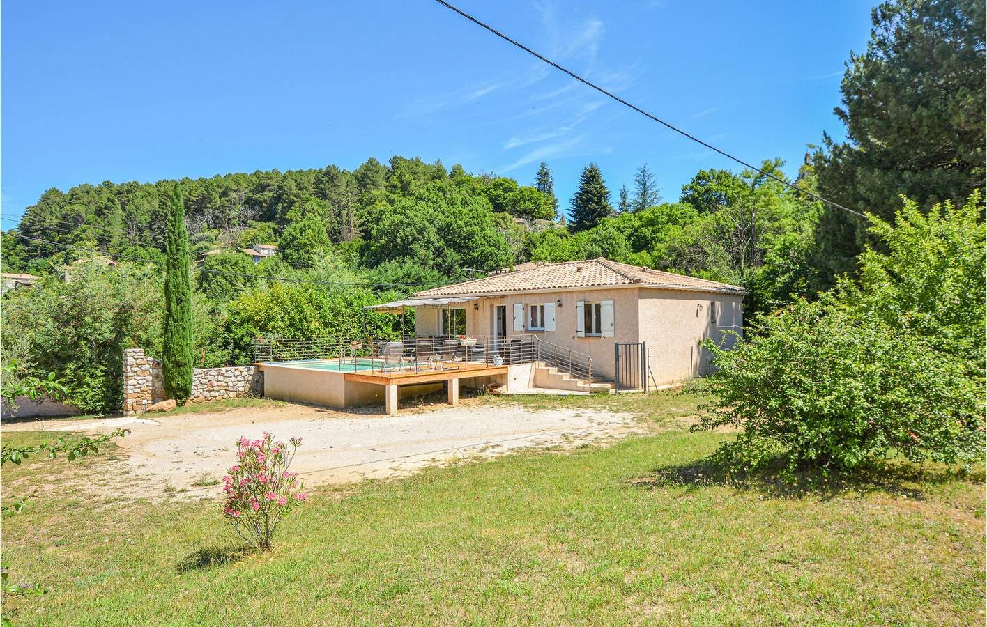 Appartement avec parking et piscine près de Bordezac. in Bordezac, Parc national des Cévennes