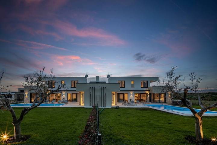 Villa voor 20 personen, with balkon and zwembad as well as tuin - 1