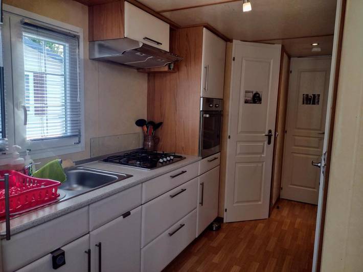 Gîte pour 4 personnes, avec terrasse et jardin dans Plage de Cromenac'h - 3