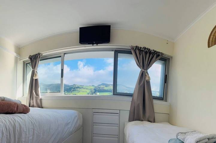 Gîte pour 5 personnes, avec jacuzzi ainsi que piscine et balcon dans Água de Alto - 2