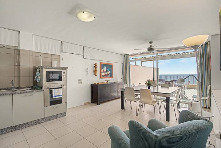Maison de vacances « Casa Médano 12 » : vue mer, terrasse privée et Wi-Fi in Playa el Médano, Granadilla de Abona