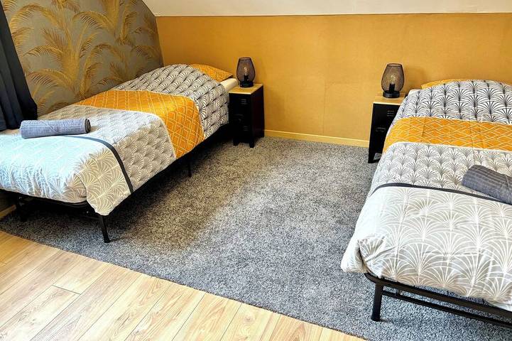 Gîte pour 4 personnes, avec jardin à Château-l'Évêque - 2