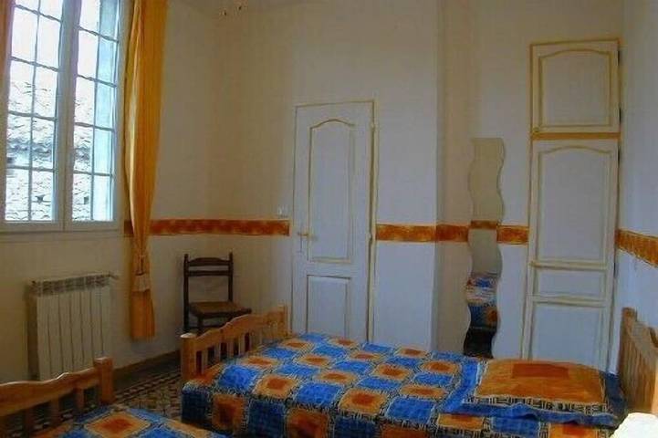 Gîte pour 18 personnes, avec jardin et sauna à Sainte-Anastasie - 4