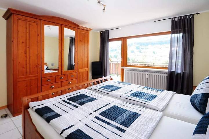 Ferienwohnung für 2 Personen, mit Balkon in Lieser - 2
