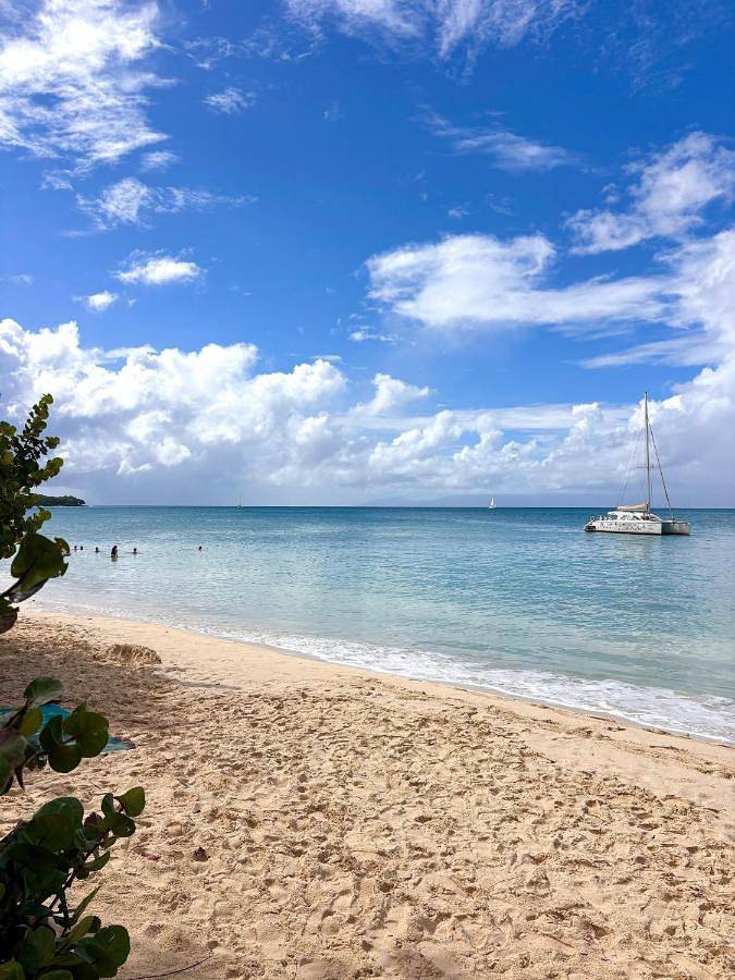 Gîte pour 4 personnes, avec jardin dans Plage de Folle Anse - 2