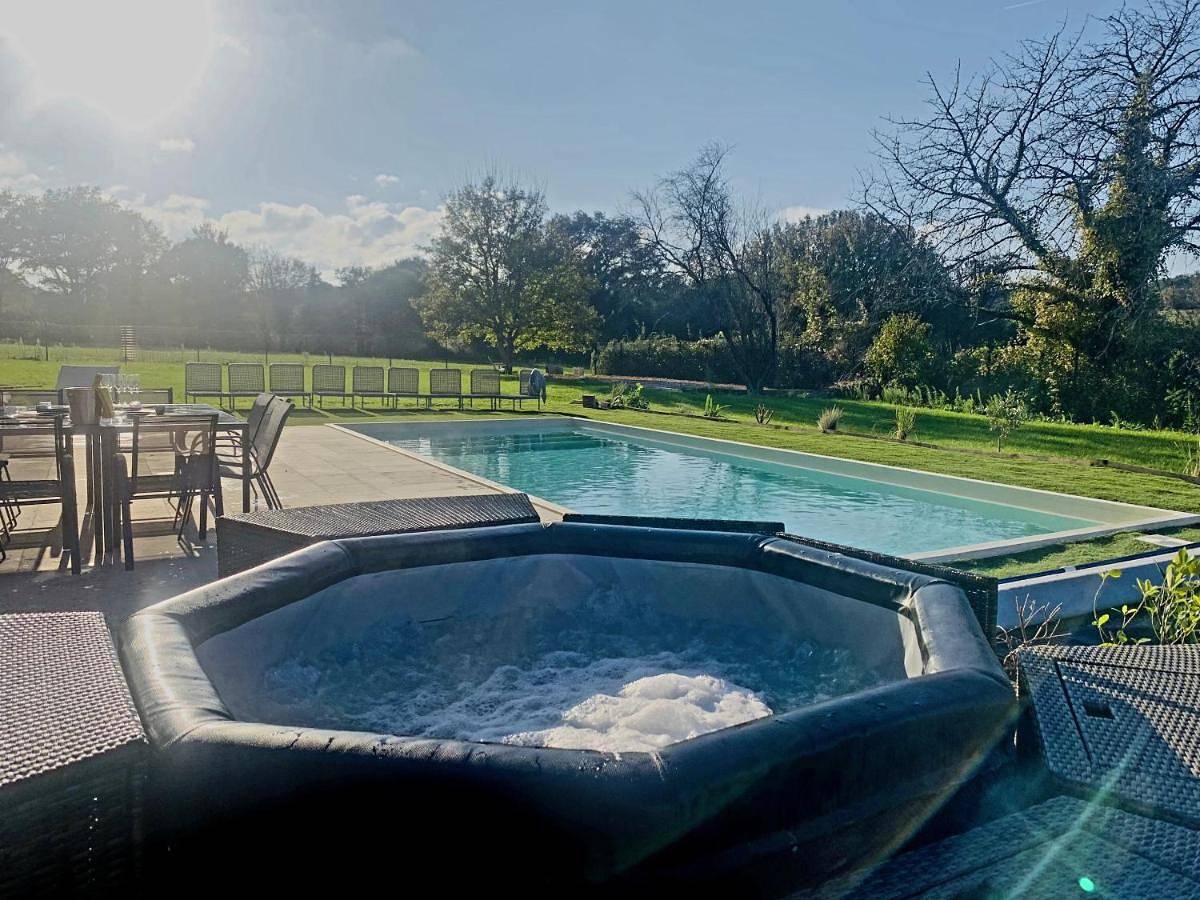 Domaine Evasion Spa et Pickelball dans le Loiret in Poilly-lez-Gien, Région de Montargis
