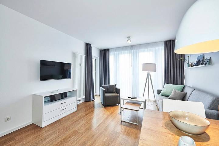 Ferienwohnung für 5 Personen, mit Kinderpool und Balkon sowie Sauna, mit Haustier in Bensersiel