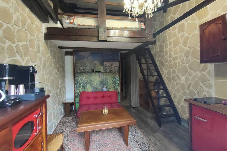 Gîte pour 4 personnes, avec Jacuzzi ainsi que Terrasse et Jardin à La Couture-Boussey