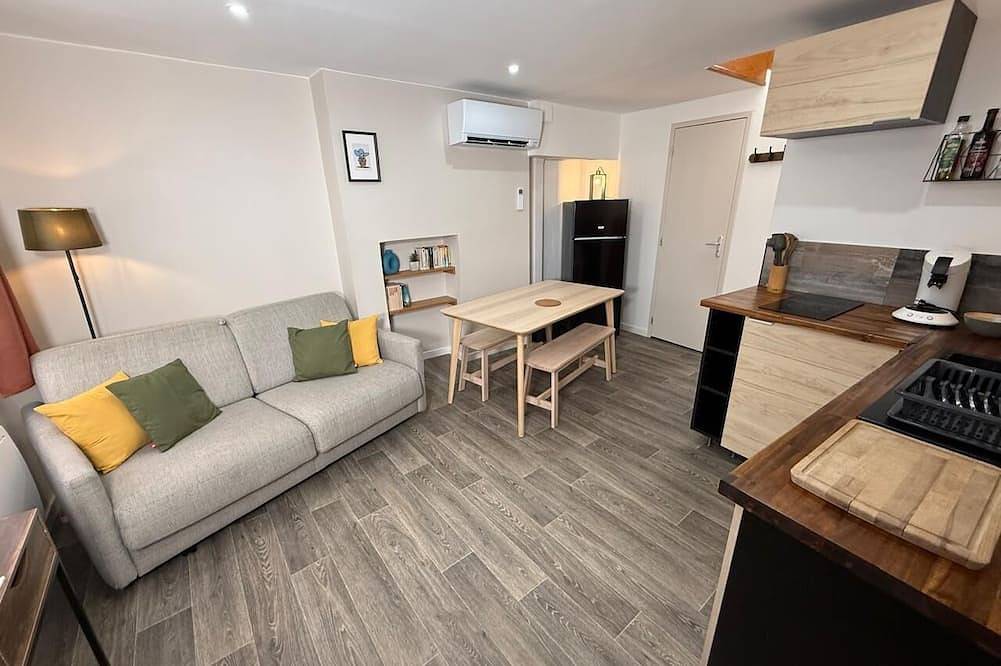 Appartement entier, L'endormi 3 - Hypercentre - 10min de Jaude Tout à pied in Clermont-Ferrand, Parc naturel régional des Volcans d'Auvergne