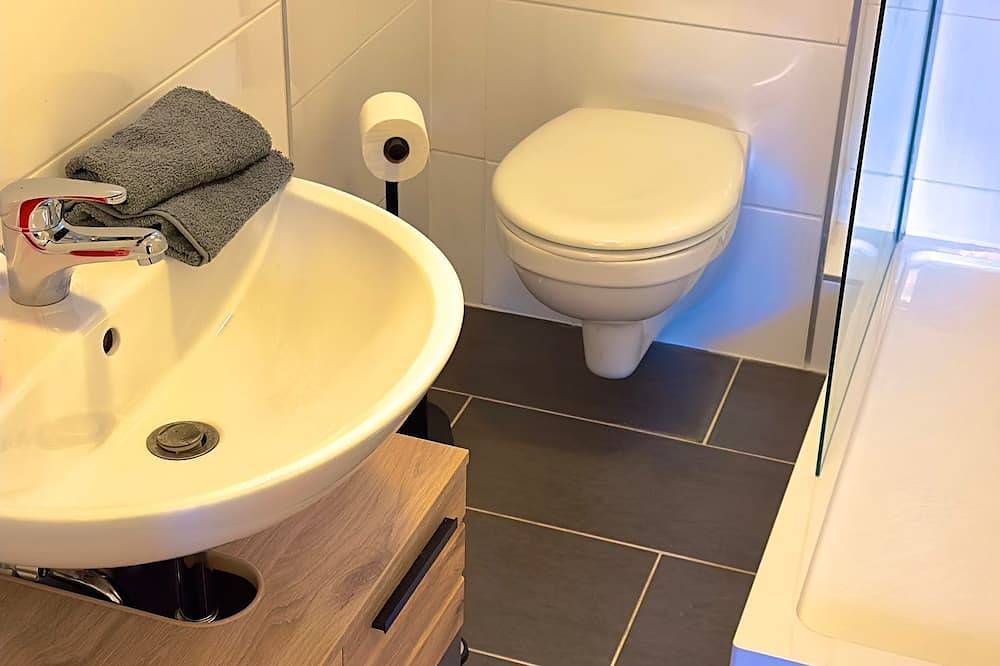 Ganze Wohnung, Großzügige Fewo in Schieder- Schwalenberg, Nähe Schieder-See in Schieder-Schwalenberg, Kreis Lippe