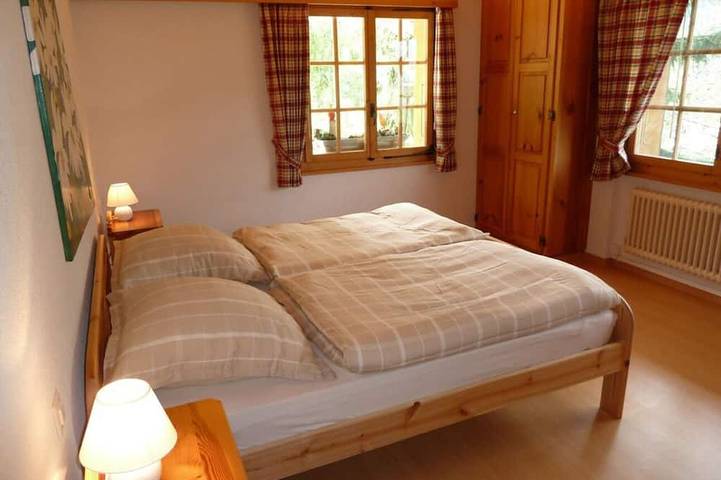 Gîte pour 8 personnes, avec balcon ainsi que jardin et sauna, animaux acceptés à St. Niklaus - 2