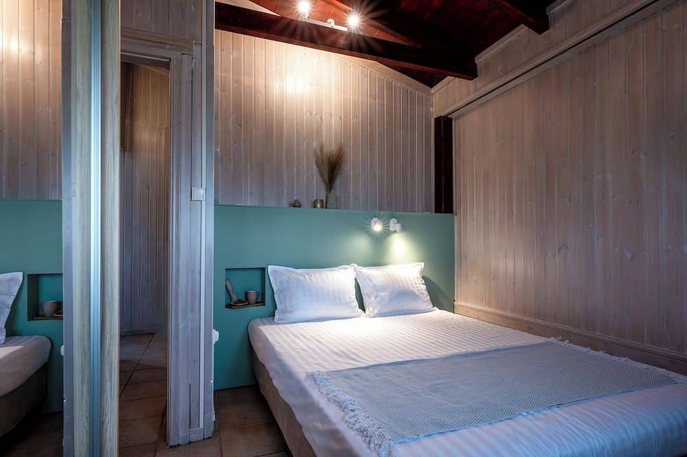 Ganze Wohnung, Cozy 2-bedroom apartment with Ac, Wifi in delightful Anissaras in Iraklio-Heraklion und Umgebung