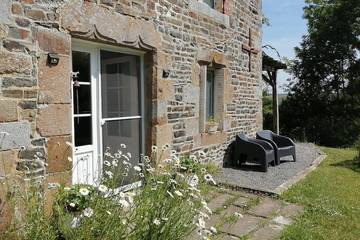 Location de vacances pour 8 personnes, avec jardin dans Valdallière