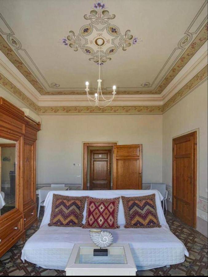 Villino Ermione in Marina di Pisa, Pisa