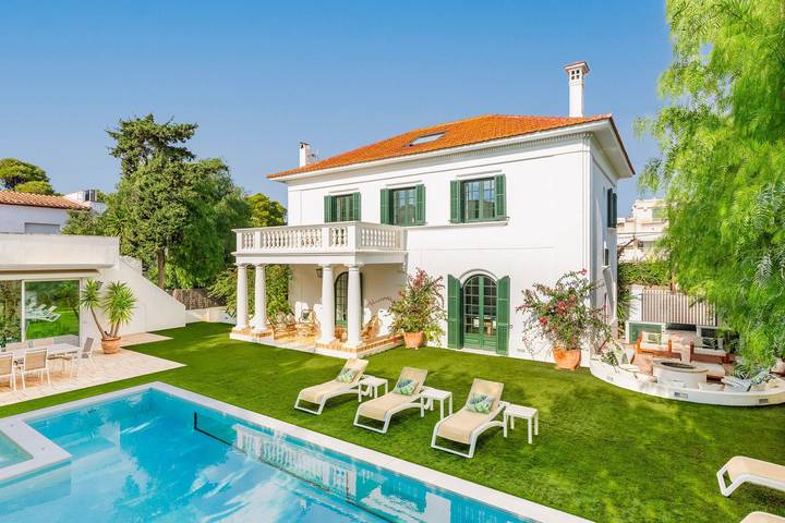 Chalet para 19 personas, con Jacuzzi y Terraza además de Jardín y Piscina en Provincia de Barcelona - 4