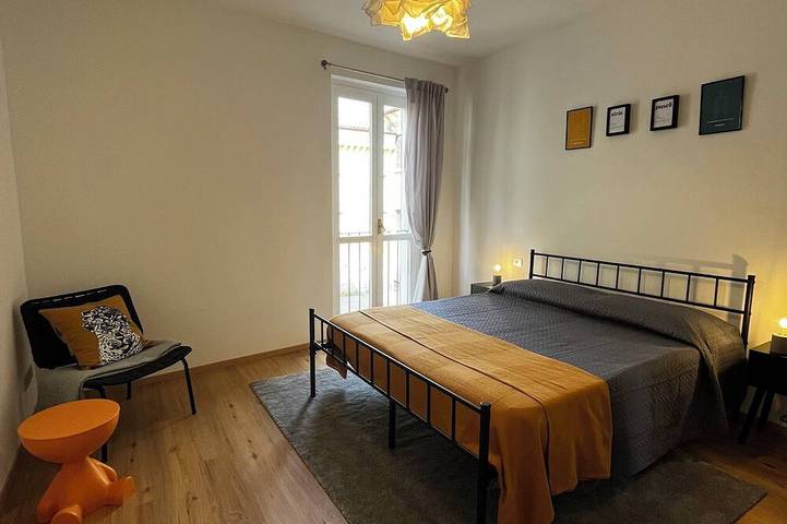 P4Cremahome Casa di ringhiera sulle orme di Cmbyn in Crema, Provincia di Cremona