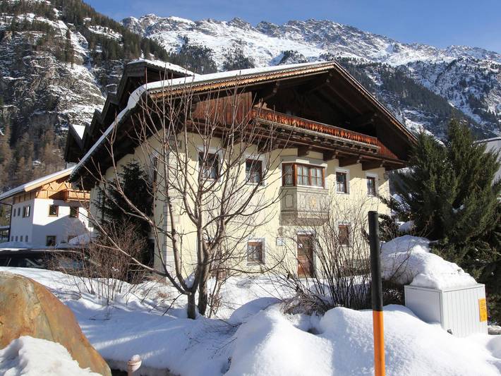 Ferienwohnung für 5 Personen, mit Garten und Sauna in Huben