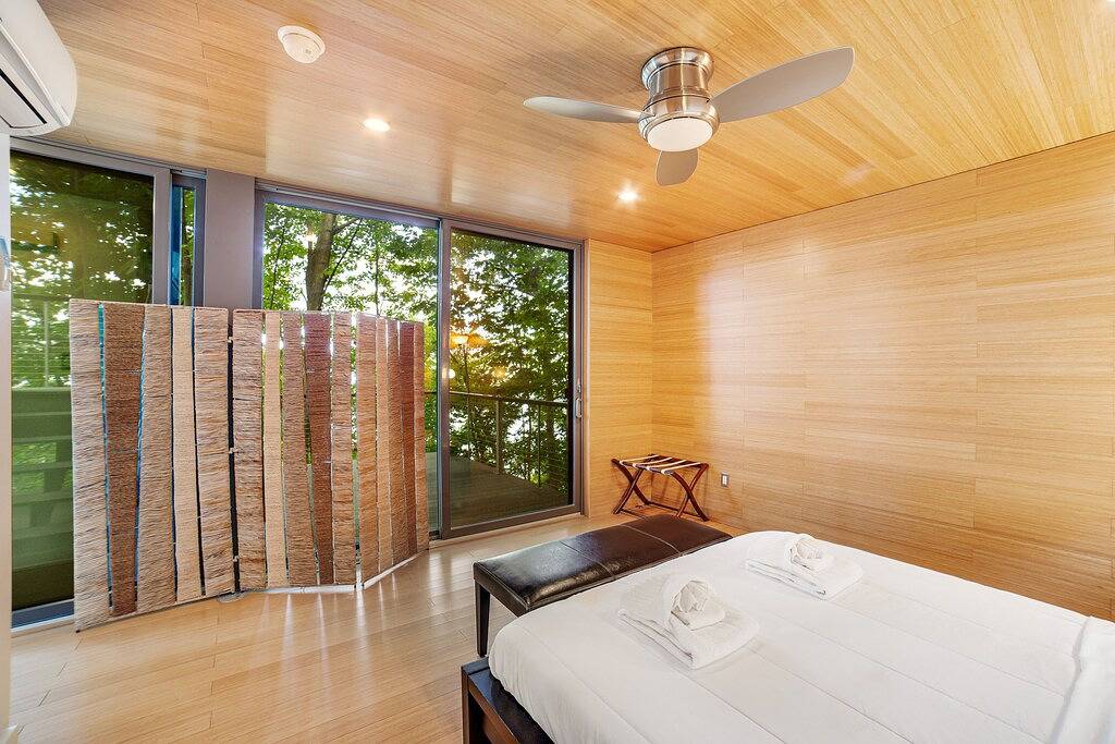 Vacation House for 6 Guests in Seneca Lake, Yates County