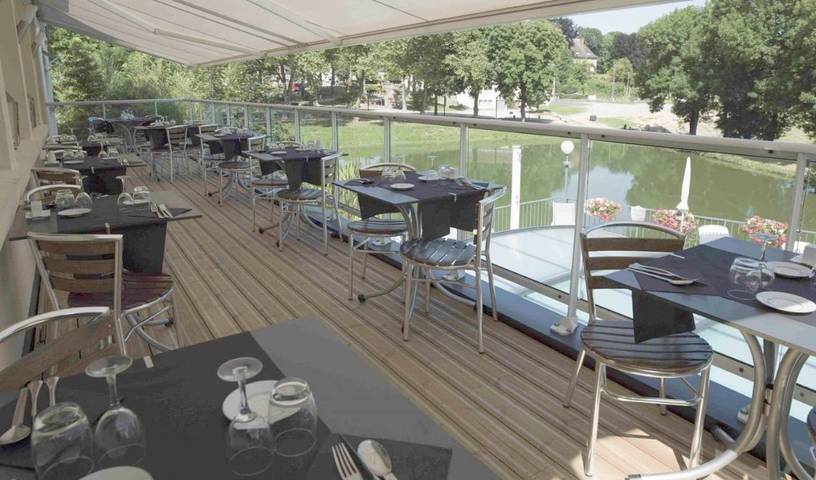 Hôtel pour 2 personnes, avec jardin et jacuzzi ainsi que piscine et terrasse à Magnac-Bourg - 3