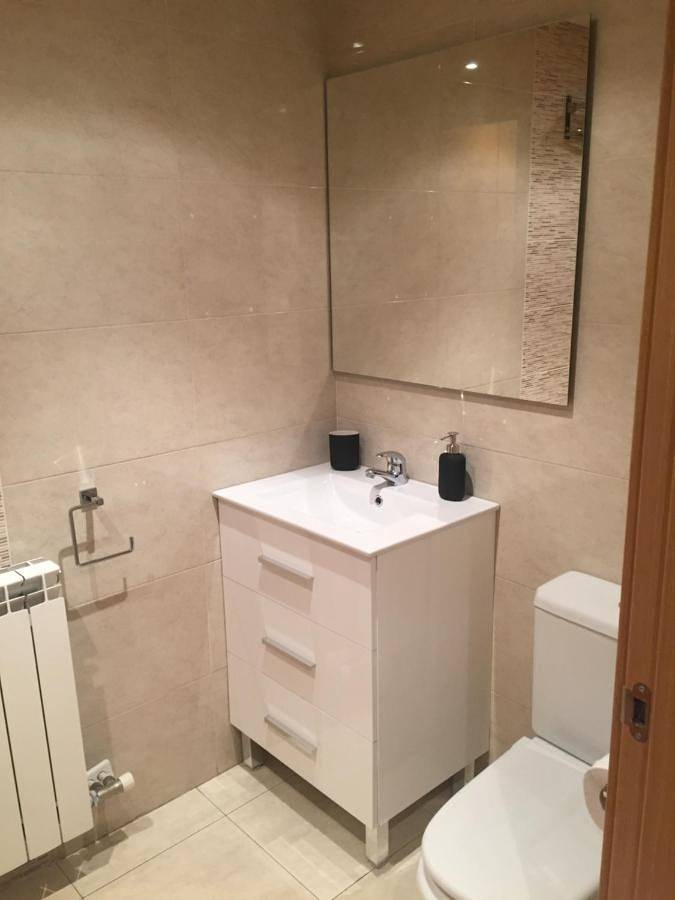 Appartement entier, Appartement de vacances pour 3 personnes avec balcon in Tudela, Province de Navarra