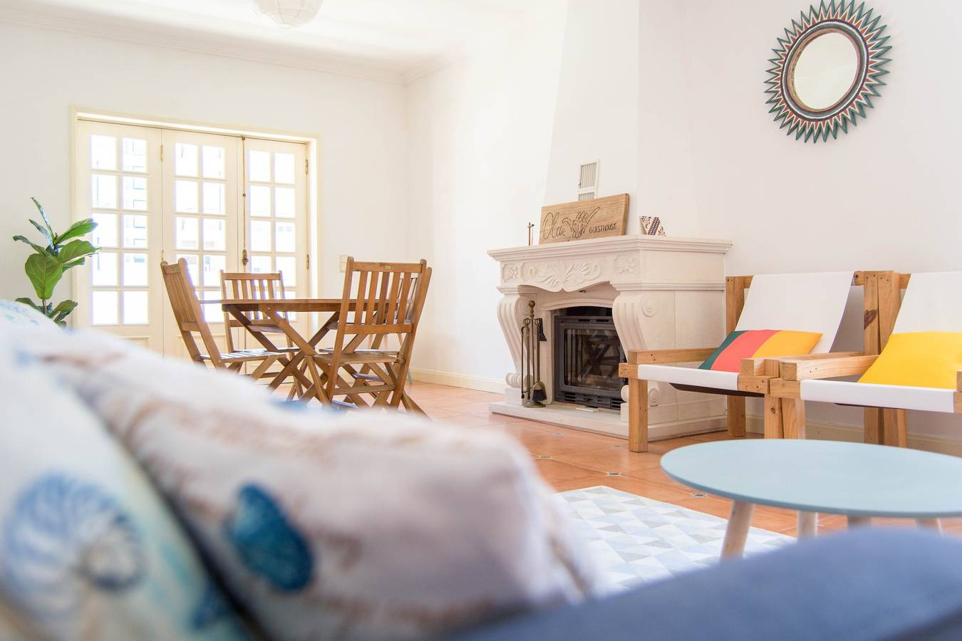 Ola Guesthouse - entire Villa in Esmoriz, Distrito de Aveiro