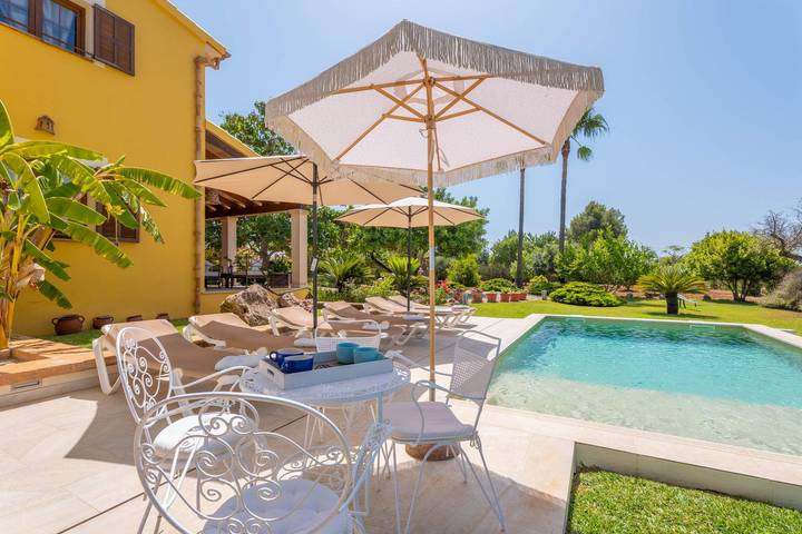 Sa Tanqueta - Magnificent villa with private pool and free Wi-Fi on the outskirts of Inca in Inca, Majorca Center