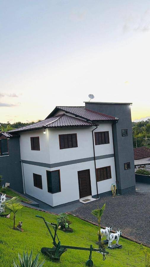 Maison de vacances pour 6 personnes, avec piscine ainsi que jacuzzi et jardin