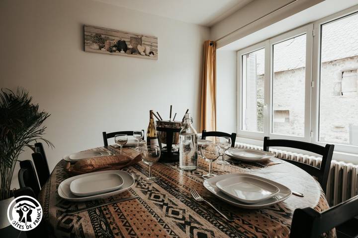 Gîte pour 6 personnes, avec jardin dans Perpezat - 4