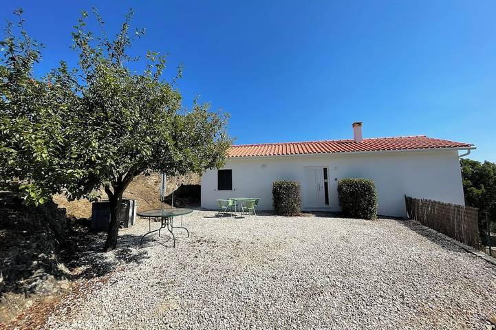 Location de vacances pour 4 personnes, avec jardin à Vila de Rei