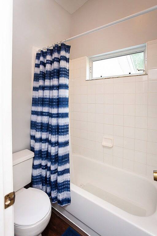 Hidden Retreat with Yard, Patio, and Bbq Close to Uf or Downtown Gainesville in Gainesville, Alachua County