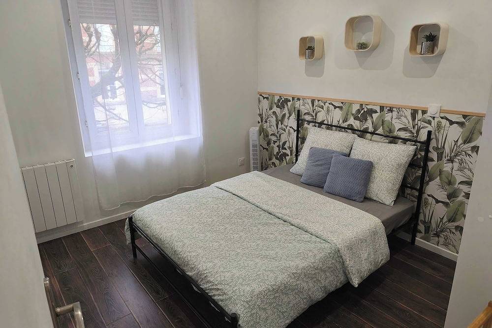 Ganze Wohnung, Apartment with Parking in Charleville-Mézières in Charleville-Mézières, Ardennen