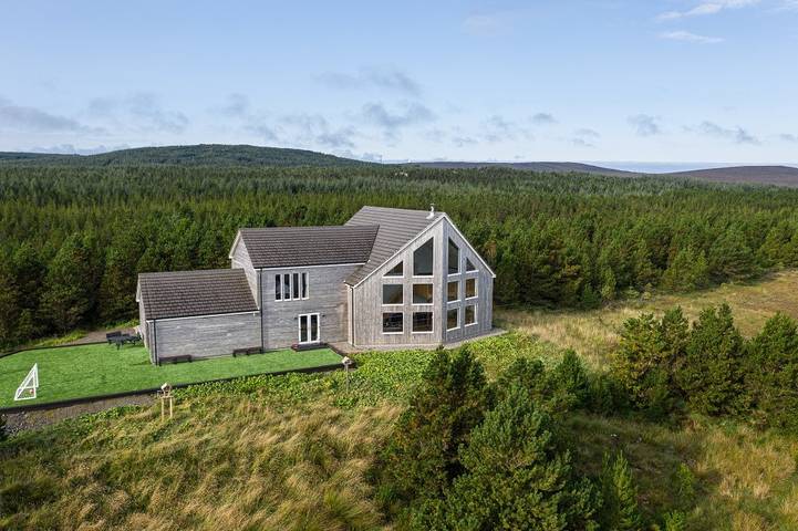 Cottage for 12 people, with garden in Outer Hebrides