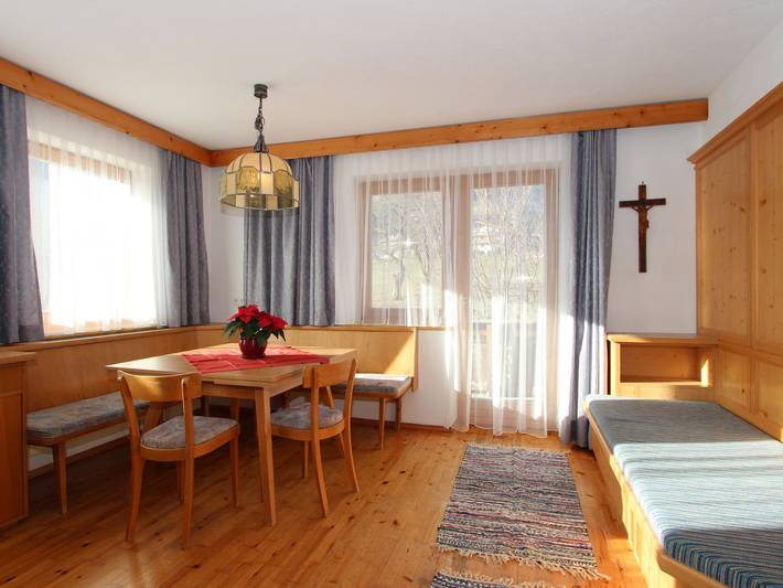 Ferienwohnung für 6 Personen, mit Balkon und Ausblick sowie Garten im Zillertal - 3