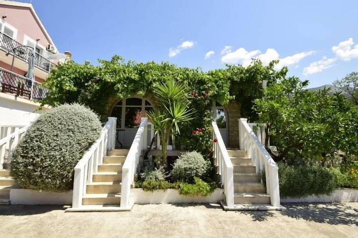 Ferienhaus für 2 Personen, mit Garten und Pool, mit Haustier - 1