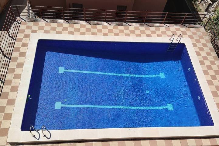 Apartamento de vacaciones para 7 personas, con balcón y piscina, Se admiten mascotas - 1