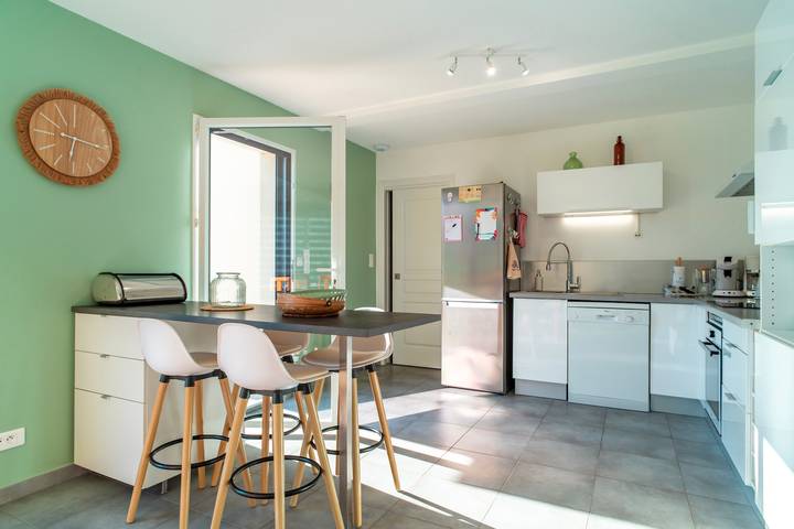 Location de vacances pour 8 personnes, avec terrasse et jardin à Plomodiern - 3