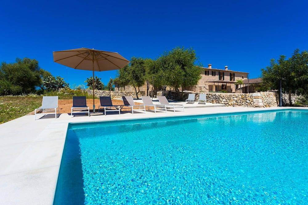 Gorgeous home in Vilafranca de Bonany in Vilafranca de Bonany, Majorca Center