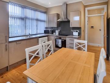 Holiday Rental for 5 People in Aberystwyth, Ceredigion, Photo 4