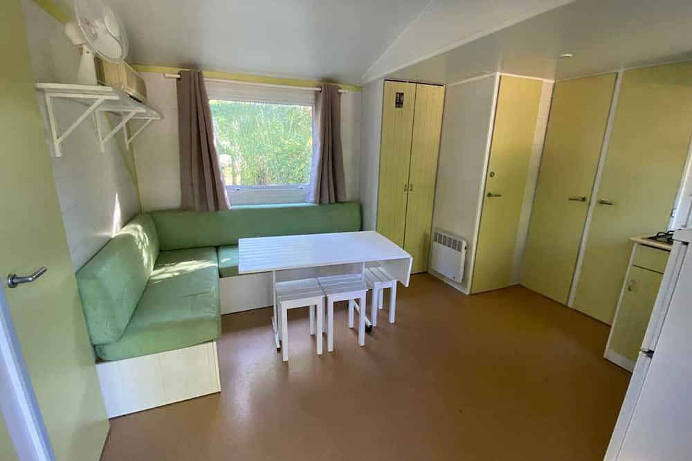 Mobile home, dogs allowed - 8 guests in Nant, Parc naturel régional des Grands Causses