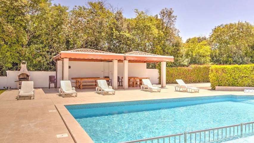 Camping car pour 6 personnes, avec piscine et jardin, animaux acceptés à Medulin - 4