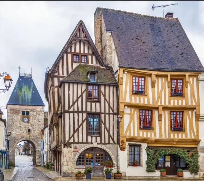Gîte pour 6 personnes, avec balcon à Gien-sur-Cure - 3