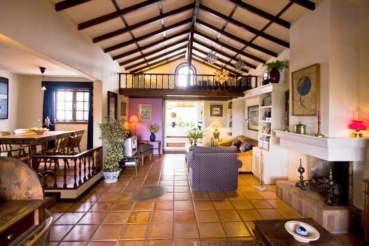 Location de vacances pour 6 personnes, avec vue ainsi que piscine et jardin dans Tahiche - 4