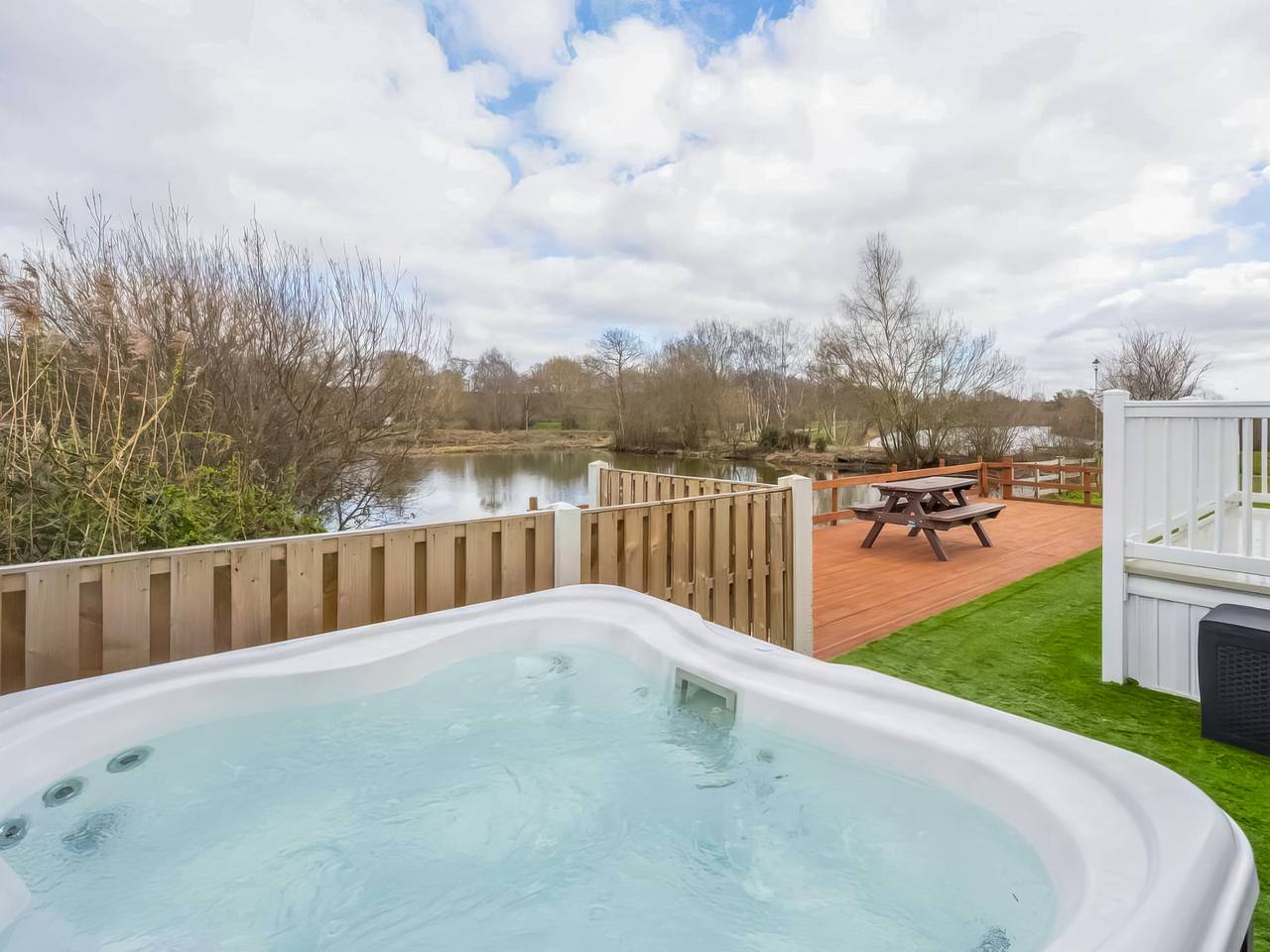 Hallcroft Fishery in Nottinghamshire